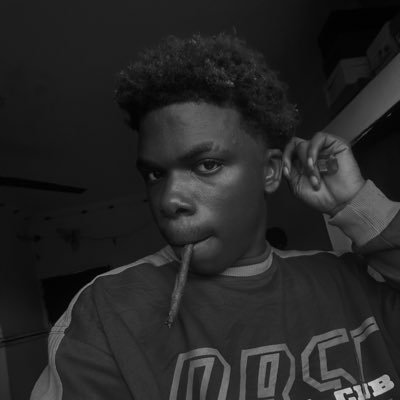 somtochukwuuuuu's profile picture. lael♟️