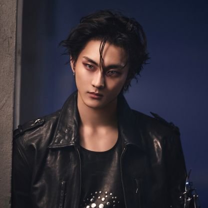 Midnight301120's profile picture. ☆ENHYPENholic         
☆Strictly OT7 
☆08 liner                      
☆INFP-T                           
☆crying in a dark corner over FATE being an intro