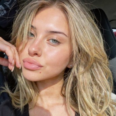 emma_delano20's profile picture. 20 y/o | from LA 🇺🇸 | basketball + cheer = my life 🎀 digital creator