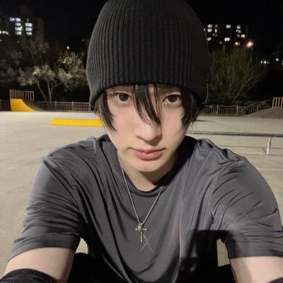 DH0311_'s profile picture. #이동화