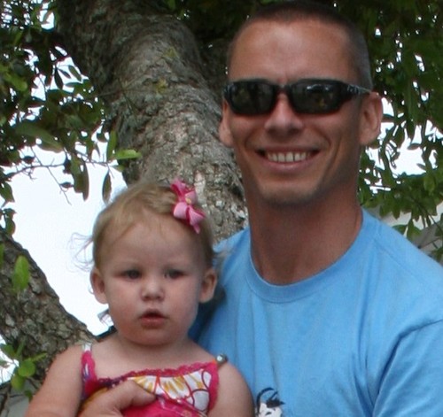 GeorgeScapin's profile picture. Fam of 5, I computer and Surf