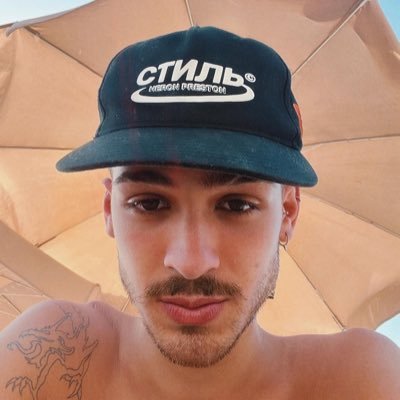 tuitatiagor's profile picture. não espere outra coisa eu só torço pras boazudas dos realitys.