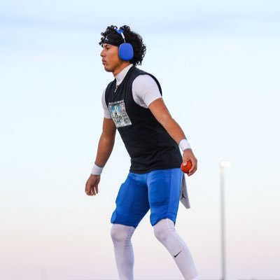 GomezConrad15's profile picture. 6’0 185 |🏈signal caller | |⚾️utility |2026/4.0 gpa | ncaa eligibility #2310131020