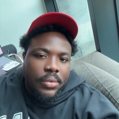 NotDabibi's profile picture. “you’re weird. I like you”