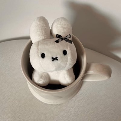 qaqynn's profile picture. 