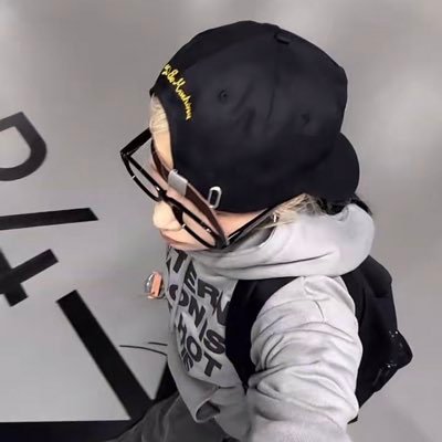 shamsea__'s profile picture. Live, Laugh, Love BADA 💙