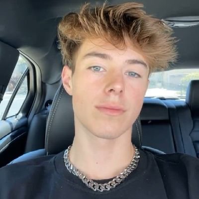 thomasjohn26378's profile picture. 