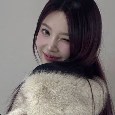 _flirtyara's profile picture. ꒰ . stayc ᰔ  ࣪ ˖