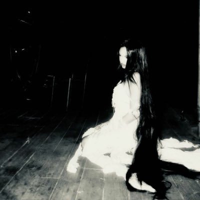 vampirwh0re's profile picture. ana - ifb!! - 18 - gw 57kg - |-/