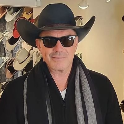 KevinCostn49642's profile picture. 