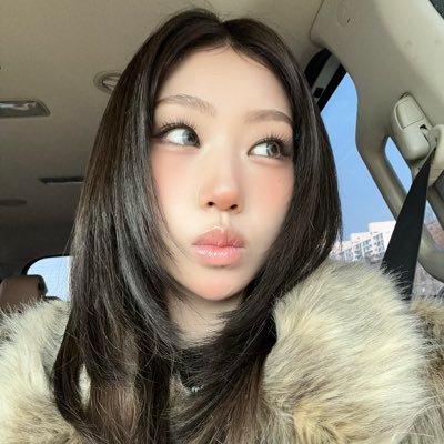 dear_jungeun's profile picture. iznaturn central