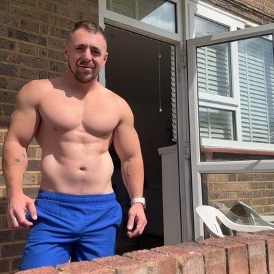 ripcurl1981's profile picture. https://t.co/TJ2sNY10pr Instagram @ Ripcurl81