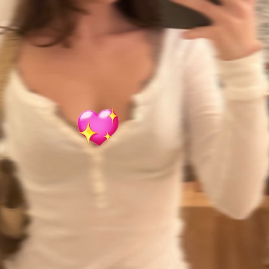 Passlonatee's profile picture. مايميز وصفها الا نبيه من نبيه