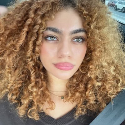 R0ZAN0VS's profile picture. 