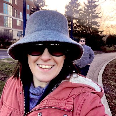 MargoCatholic's profile picture. Latin Mass Only ✝️ Immaculate Heart of Mary pray for us ❤️ MARRIED to @cpsiv 🥰 BE CATHOLIC!!!!!!!!!!!