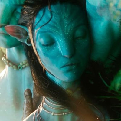 VeiledLullaby's profile picture. retired writer….? | ! | 30 years old.