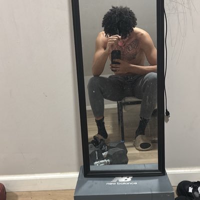 R_Bags8's profile picture. class of 2019🙎🏽‍♂️ 6”4 https://t.co/OtOYaC7RhN some highschool film