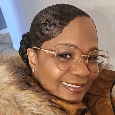 OhhhhSweeter's profile picture. Reflect, Visualize, and Focus Every Day. Here for Laughter and Enlightment. Sunsets, Art, Music, Football🔥 #313  #DetroitLions