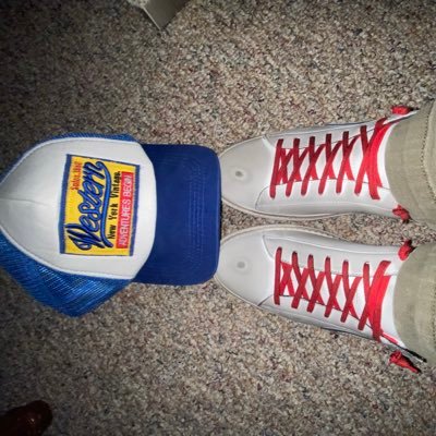 HyuckXBT's profile picture. philly sports guy | 26