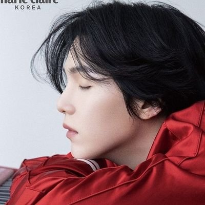 SUGAPRINCESSS's profile picture. +30 ⋆ writer ⋆ BTS 💜 OT7 ⋆ autora de A Flor do Rei, Bevimi, Collared e +80 obras. Embaixadora Yoongi dilf. Não é um FC. 🐱🐥🌼
◢◤AVICII