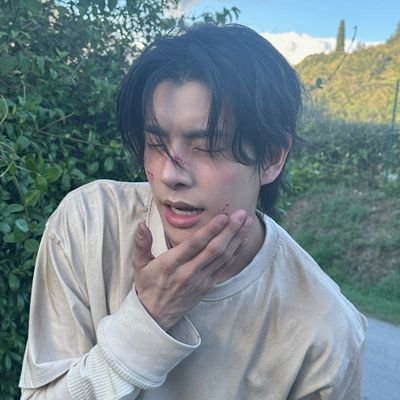 ysmeengene's profile picture. 💌
-𝑾𝒆 𝒄𝒂𝒏 𝒔𝒕𝒊𝒍𝒍 𝒎𝒆𝒆𝒕,
𝑾𝒆 𝒘𝒊𝒍𝒍 𝒄𝒐𝒏𝒏𝒆𝒄𝒕 𝒏𝒐 𝒎𝒂𝒕𝒕𝒆𝒓 𝒘𝒉𝒂𝒕-