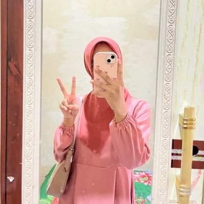 cheewys30's profile picture. 