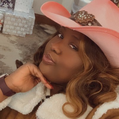 IngRocemica's profile picture. 🇭🇹Business Management Engineer👷🏽‍♀️ QA Tech. Manager of @Tobyanbake. Founder and Host of @alomikapodkas. Owner of @mikentreprise & @mikproduction_