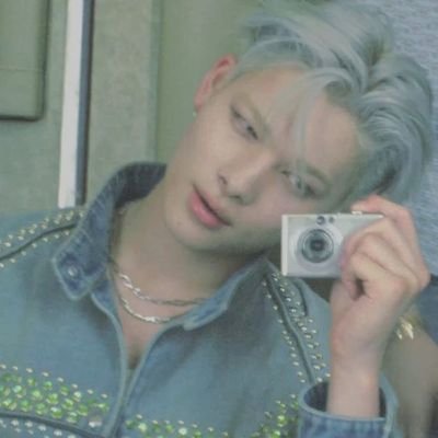 oceawnblue's profile picture. ⌗ ⋆｡˚🦇﹒౨ৎ 🏛˚₊‧