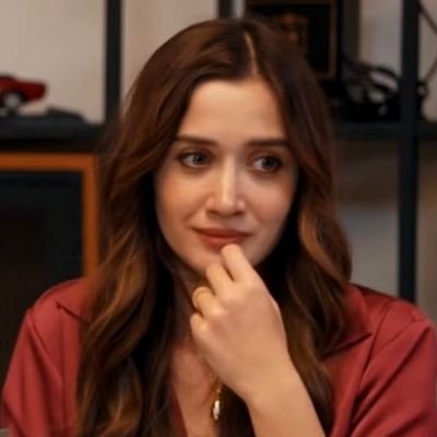 nabiie16's profile picture. 