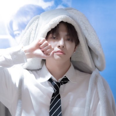 leozplanet's profile picture. 