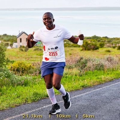 FhumuNet16658's profile picture. Kidney cancer survivor | Living with one kidney
Raising awareness • Hope • Strength
Founder: #OneKidneyGangGang