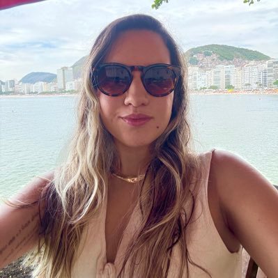 leticiabcrvg's profile picture. quem tem Deus como império no mundo não está sozinho