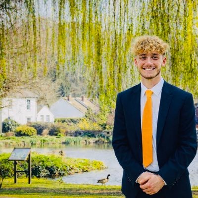 MidhurstDis's profile picture. 📍Midhurst local | 🔶 District Councillor Midhurst Ward | 🏘️ Here to listen, help & make our town thrive | 👨‍🎓 Midhurst alum | 📧 dmerritt@chichester.gov.uk