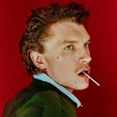 rozanovhive's profile picture. 