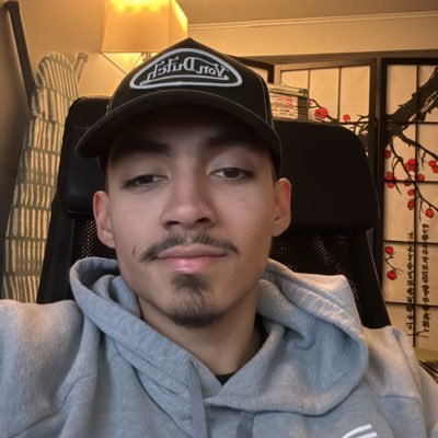 elijahlpereira's profile picture. 25 Pokemon Trading Card Game Player. Former Yu-Gi-Oh Player. 
Seattle Regional 🔜