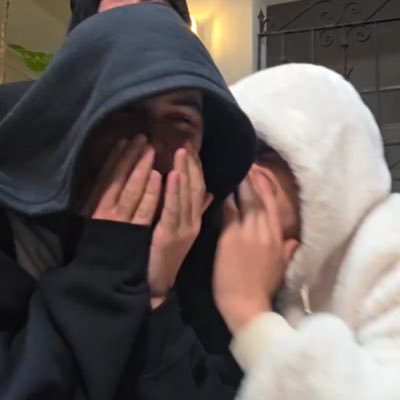 lFEELPRETTYY's profile picture. alejandro & drew’s love child