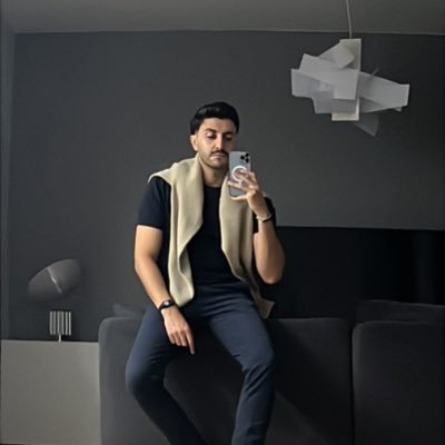 farzan86g's profile picture. 🆕 برای ایران اینجا هستم؛ لطفاً فالو کنید. #MIGA ✌🏽#جاویدشاه