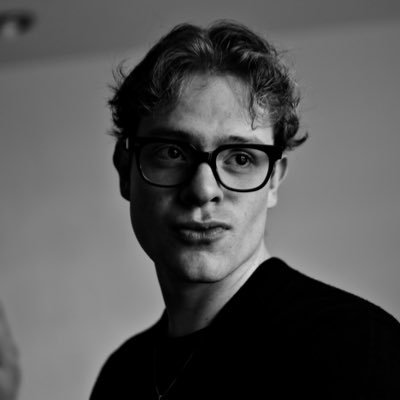 eemiliianno Profile Picture