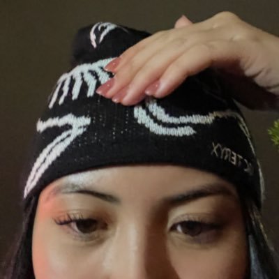 ysabellalalala's profile picture. reciprocate