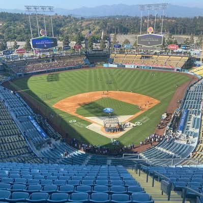 ShoheIsTheGoat's profile picture. We are the Champions my friends x2. #LetsGoDodgers. #RamsHouse #GoKingsGo #LakeShow. @UCLAfootball Dodgers Back to Back Champs 🏆🏆