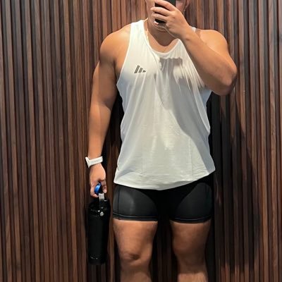 thermoaddict's profile picture. Mas mas 27+ | g*lden sh*wer 🐶