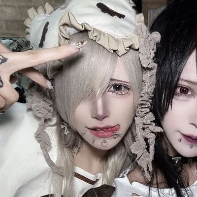 Br0k3nc1de's profile picture. 𝑺𝒖𝒃𝒕𝒘𝒕 !ᥫ᭡   ₆₇/⁵⁰   💊!  ₂₁ᵧ!!                                                                    
   
ただ私の肉を切って、愛しい人 ! ᥫ᭡