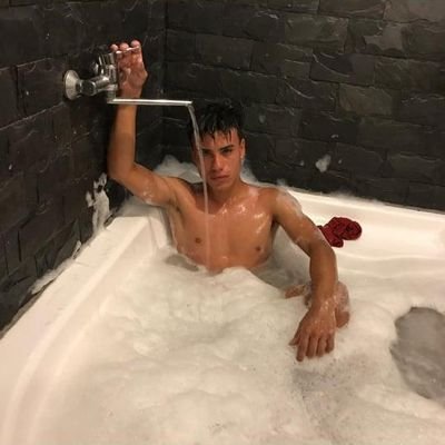 Nicolassex6's profile picture. Nicolás Sex 😈🕉️
 creador de contenido...

(venta de videos y videollamadas )
actvo 

videos y colaboración 💣🔥♨️ 📽️

☀TODO LO MALO SE CONVIERTE EN PLATA ☀️