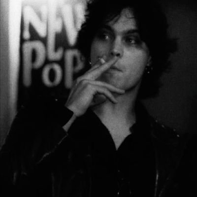 m1ndchxos's profile picture. ⠀ܢ݇𓐘𝘦𝘴𝘴𝘦𝘳𝘦 𝘴𝘦𝘯𝘻𝘢 𝘱𝘦𝘴𝘰                  𝘴𝘦𝘯𝘻𝘢 𝘴𝘱𝘪𝘦𝘨𝘢𝘻𝘪𝘰𝘯𝘪.
⠀⠀⠀⠀⠀⠀⠀⠀⠀⠀⠀⠀⠀⠀⠀⠀⠀𝘴𝘦𝘯𝘻𝘢 𝘳𝘶𝘮𝘰𝘳𝘦.