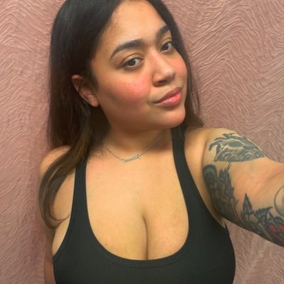 megjanicee's profile picture. bella where the hell have u been loca?