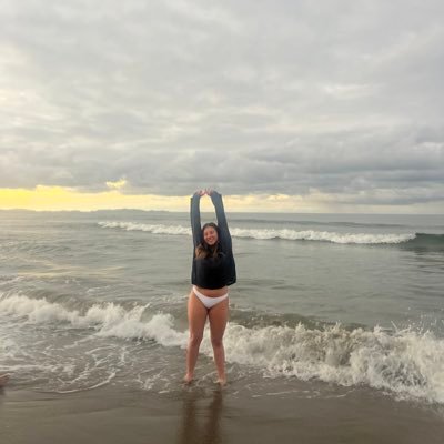 maarrp_'s profile picture. “lol que mal” as she signed herself in a fucking mental hospital