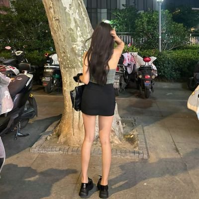 NJwiwlP's profile picture. 95后颜值夫妻｜夫人奶大屁股挺颜值高 身材柔韧有弹性｜真实原创请勿盗图｜工作原因不经常上｜有缘自会相见｜一切随缘