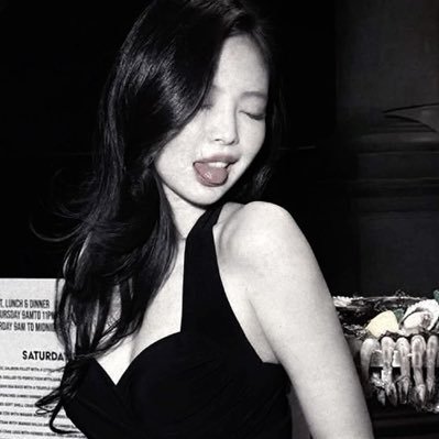 ecrivaince's profile picture. moi c’est une ecrivaine