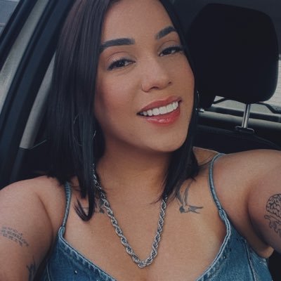 amaedojohn's profile picture. . e se há algo bom em mim, é Cristo 🍃