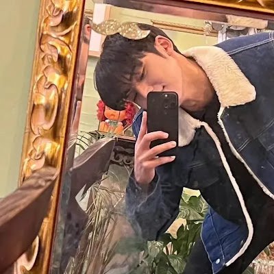 xcvanyi's profile picture. 